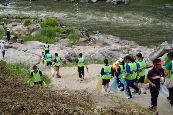 Clean river activities